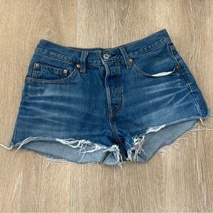 Levi’s 501 Original Medium Blue Jean Shorts W26